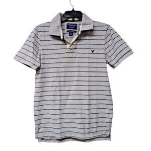 American Eagle Outfitters vintage fit gray shirt  . small